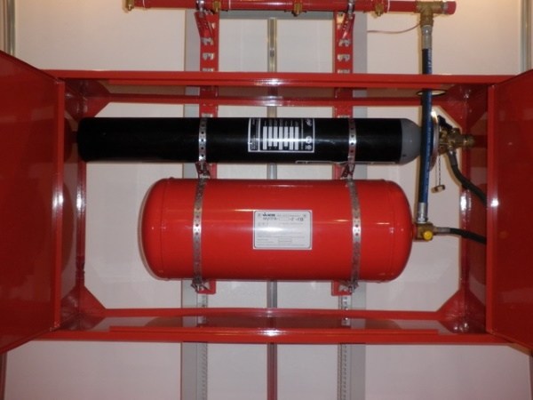 Автономный модуль газового пожаротушения, применение и установка
